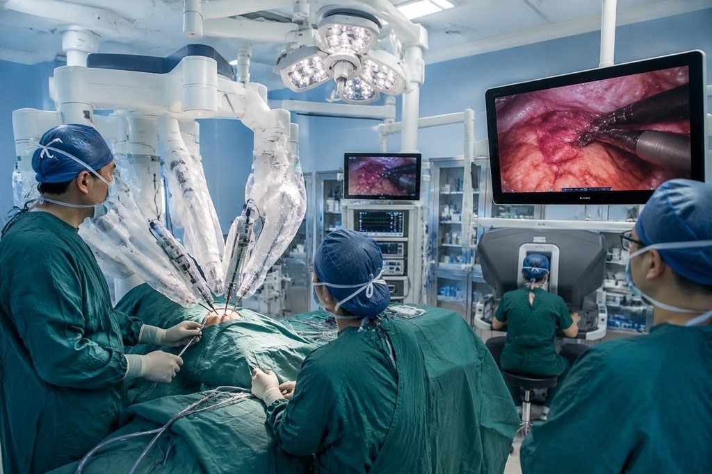 Editorial illustration: Minimally Invasive Heart Surgery in China: What to Do When Records Are Missing
